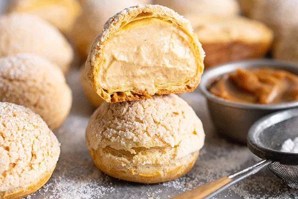 Golden Sugar Cream Puffs | Domino® Sugar