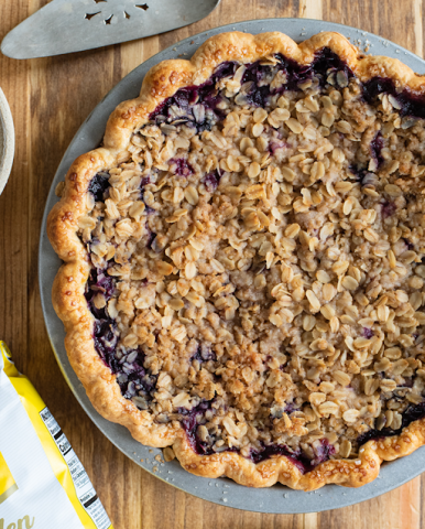 Blueberry Crumble Pie